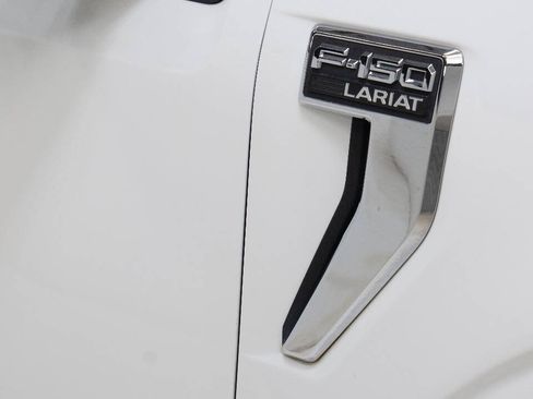 Used 2021 Ford F150 Lariat w/ Equipment Group 502A High AWD/4WD image 19