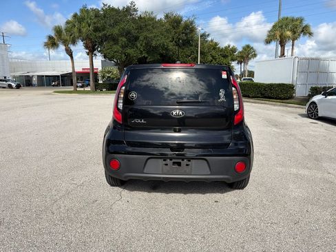 Used 2019 Kia Soul FWD image 4