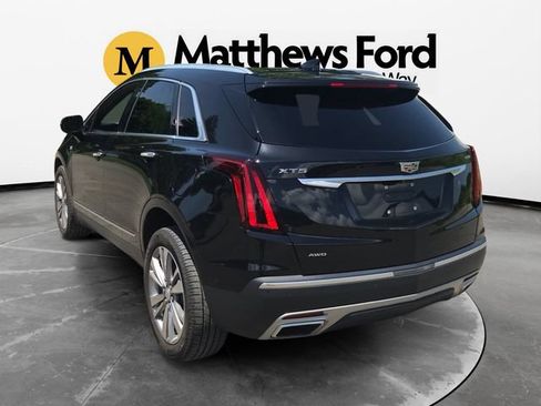 Used 2022 Cadillac XT5 Premium Luxury w/ Technology Package AWD/4WD image 3