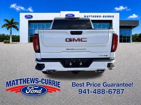 Used 2024 GMC Sierra 1500 AT4 w/ Technology Package AWD/4WD image 5