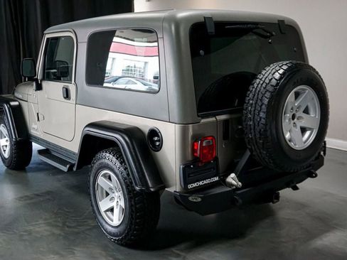 Used 2006 Jeep Wrangler Unlimited Rubicon w/ Security Group AWD/4WD image 31