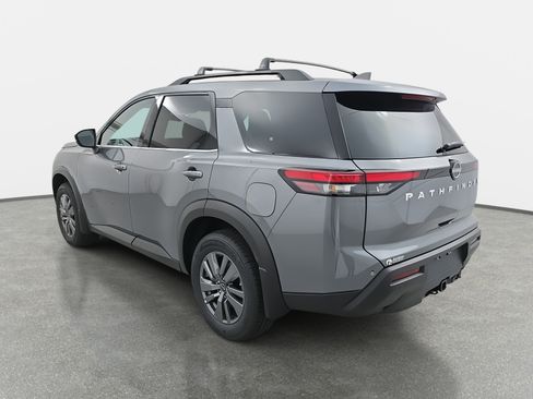 New 2025 Nissan Pathfinder SV image 7