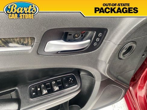 Used 2016 Chrysler 300 Limited image 24