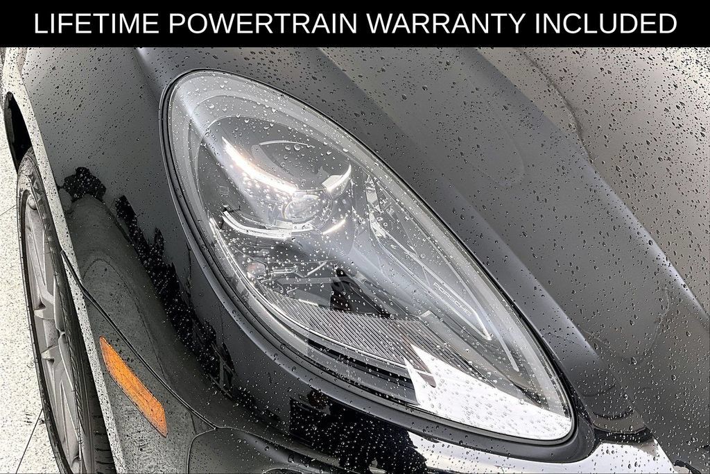 Used 2024 Porsche Macan S AWD/4WD image 38
