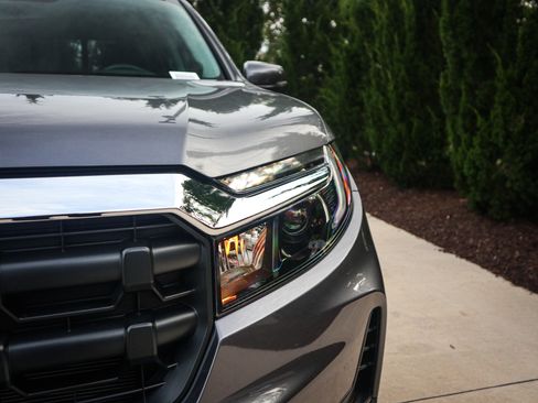 Certified 2024 Honda Ridgeline RTL image 5