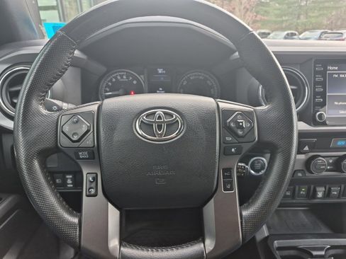 Used 2021 Toyota Tacoma TRD Off-Road image 19
