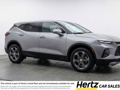 Used 2025 Chevrolet Blazer LT image 1