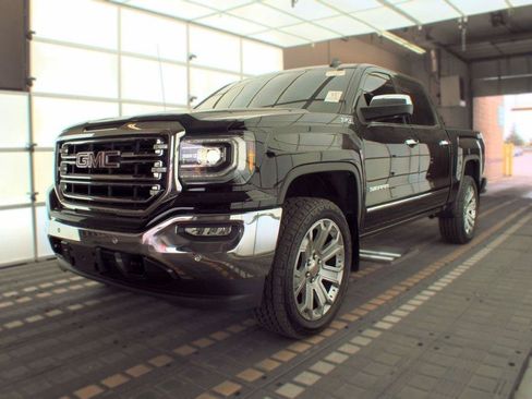 Used 2018 GMC Sierra 1500 SLT AWD/4WD image 4