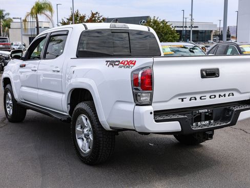 Used 2020 Toyota Tacoma TRD Sport w/ Technology Package AWD/4WD image 20