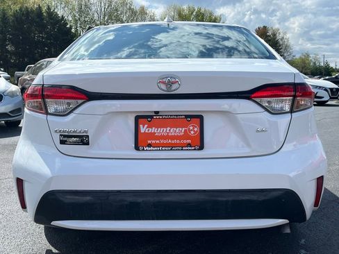 Used 2021 Toyota Corolla LE w/ Carpet Mat Package (TMS) FWD image 7