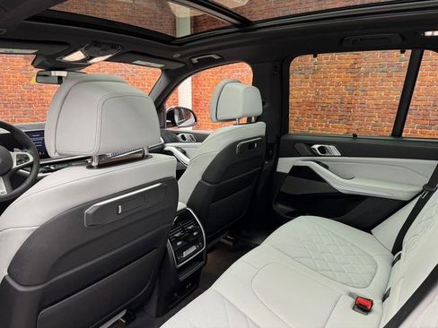 Used 2026 BMW X5 xDrive40i w/ M Sport Package AWD/4WD image 24
