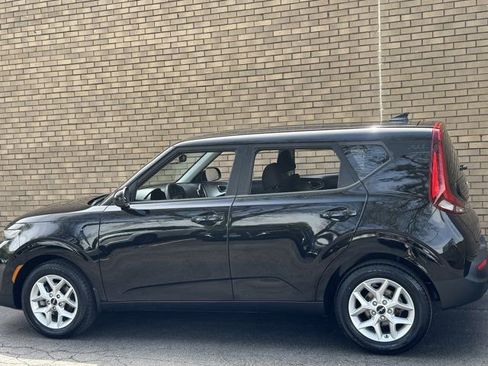 Used 2022 Kia Soul LX w/ Technology Package FWD image 19
