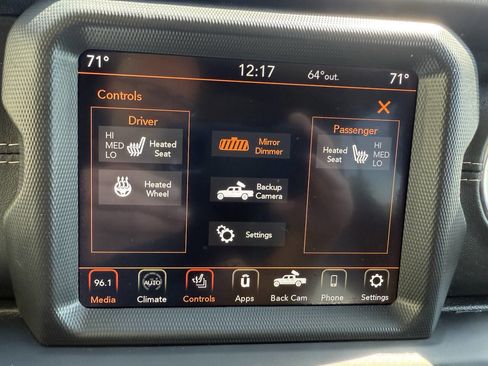 Used 2020 Jeep Gladiator Overland w/ Uconnect 4C Nav & Sound Group image 19