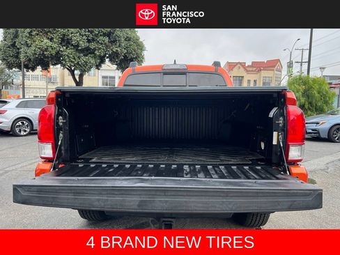Used 2016 Toyota Tacoma TRD Off-Road AWD/4WD image 35