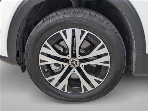 Used 2025 Mercedes-Benz GLB 250 image 23