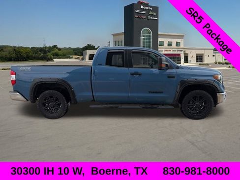 Used 2020 Toyota Tundra SR5 w/ SR5 Upgrade Package RWD image 2