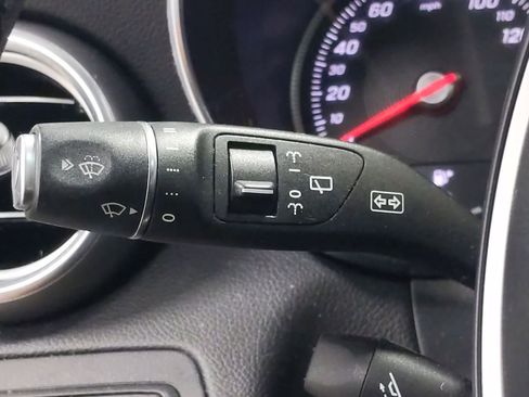 Used 2017 Mercedes-Benz GLC 300 image 29