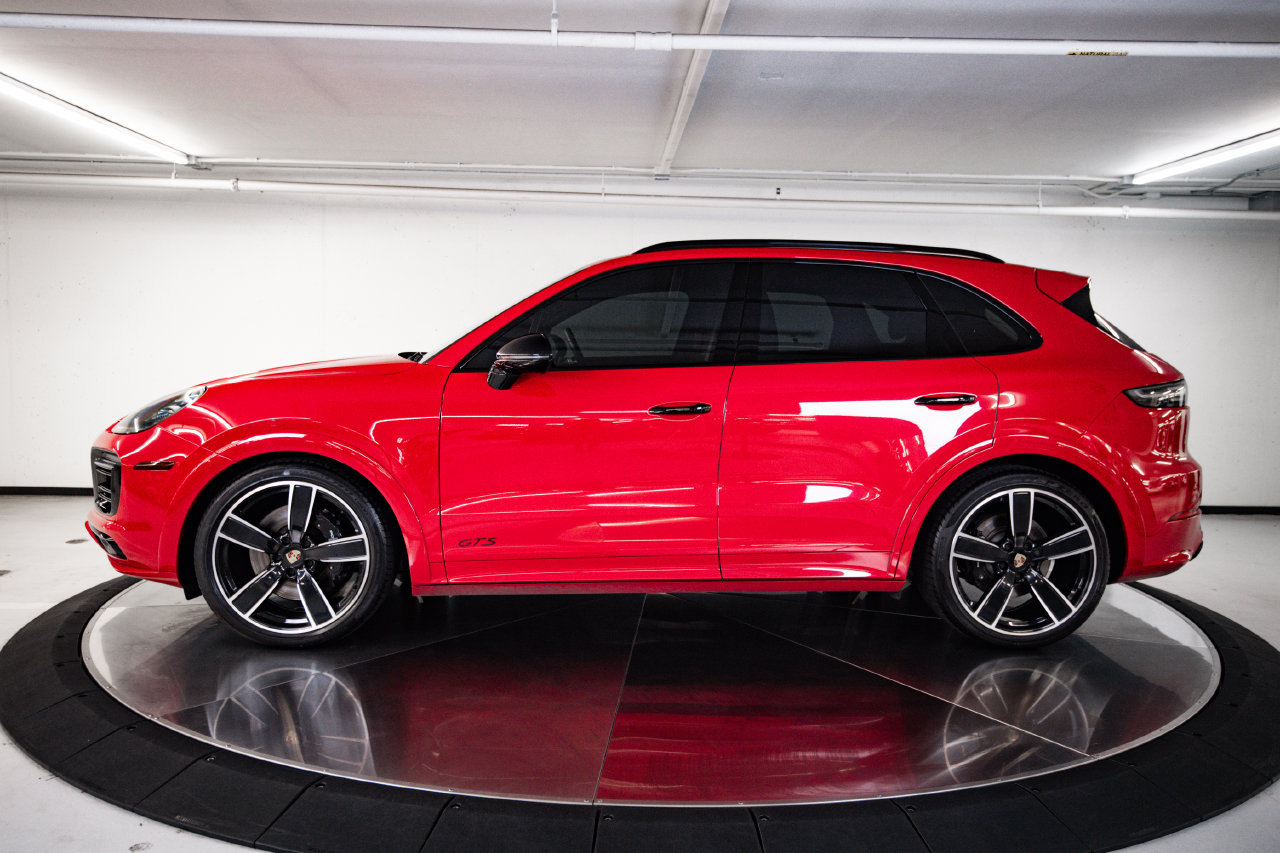 Certified 2022 Porsche Cayenne GTS AWD/4WD image 2