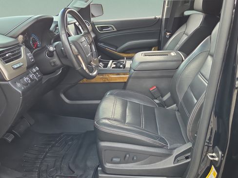 Used 2017 GMC Yukon XL Denali w/ Open Road Package AWD/4WD image 9