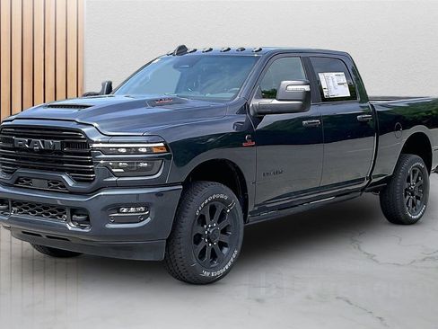 New 2026 RAM 2500 Laramie AWD/4WD image 4
