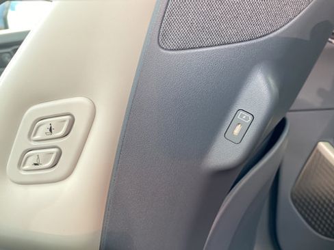 New 2026 Kia EV9 GT-Line AWD/4WD image 32