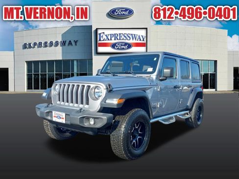 Used 2019 Jeep Wrangler Unlimited Sport S image 2