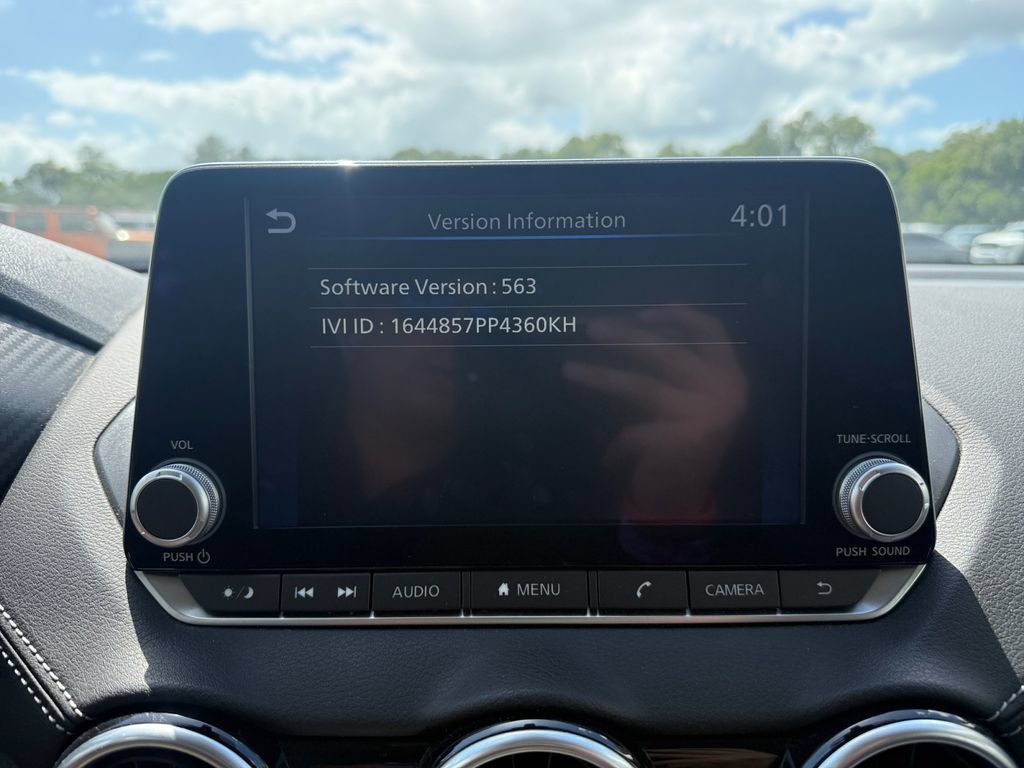Used 2025 Nissan Sentra SV FWD image 31