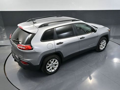 Used 2017 Jeep Cherokee Sport w/ Cold Weather Group image 51