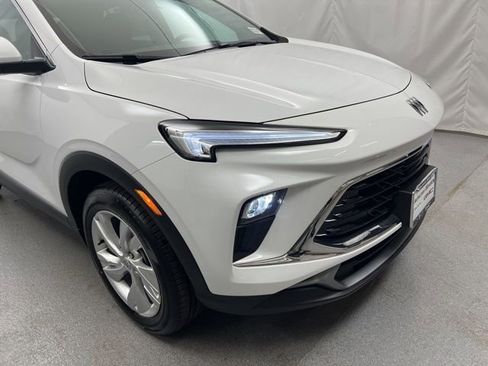 New 2026 Buick Encore GX Preferred image 3