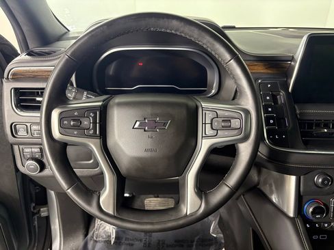 Used 2023 Chevrolet Tahoe Premier w/ Premium Package 2 AWD/4WD image 23