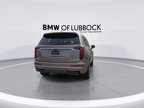 Used 2022 Cadillac XT6 Premium Luxury w/ Platinum Package image 7