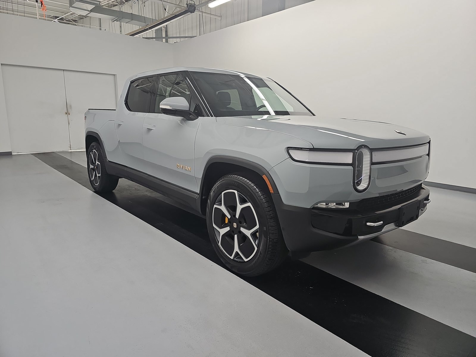 Used 2023 Rivian R1T Adventure Quad AWD/4WD image 7