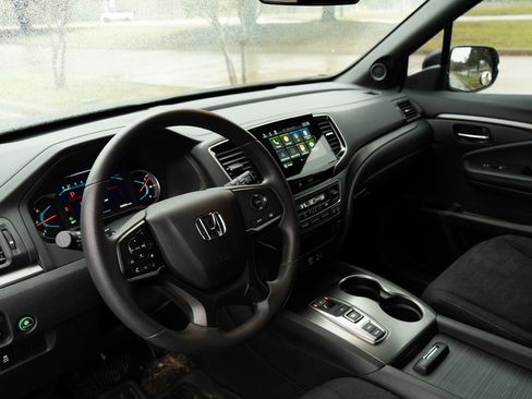 Certified 2022 Honda Pilot Sport image 16