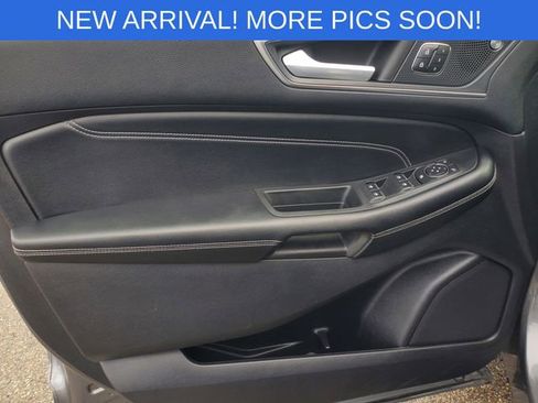 Used 2022 Ford Edge Titanium image 7