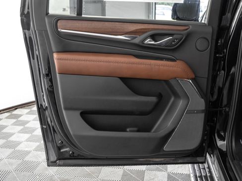 Used 2023 GMC Yukon XL Denali Ultimate AWD/4WD image 42