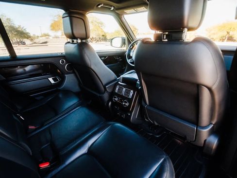 Used 2020 Land Rover Range Rover image 32