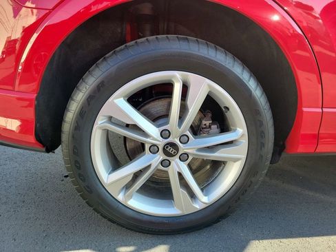 Used 2023 Audi Q3 2.0T Premium w/ 19" Wheel Package image 5