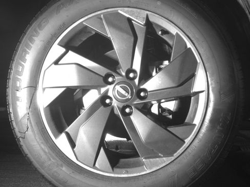 Used 2025 Nissan Rogue SV image 13