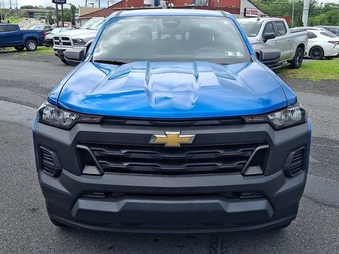 Used 2023 Chevrolet Colorado W/T w/ Advanced Trailering Package AWD/4WD image 2