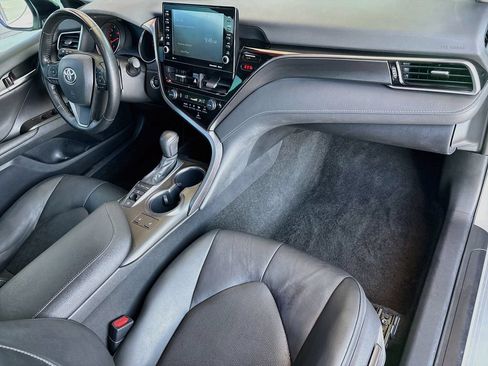 Certified 2021 Toyota Camry XSE w/ Cold Weather Package FWD image 17