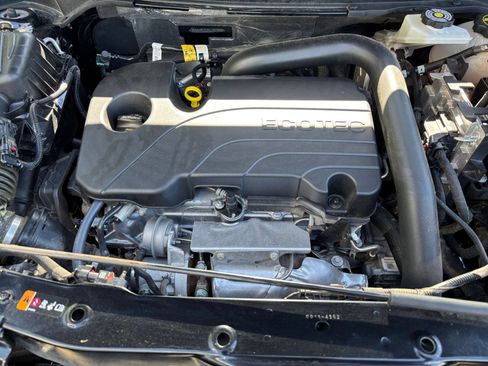Used 2025 Chevrolet Equinox LT AWD/4WD image 34