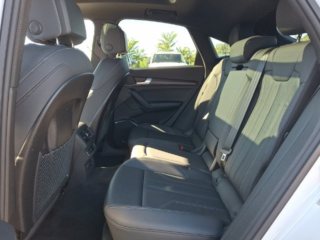 Used 2023 Audi Q5 2.0T Premium w/ Convenience Package AWD/4WD image 19