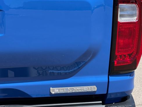 New 2025 GMC Canyon Elevation w/ Convenience Package image 21