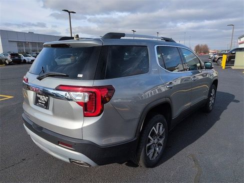 Used 2023 GMC Acadia SLE w/ Driver Convenience Package image 7