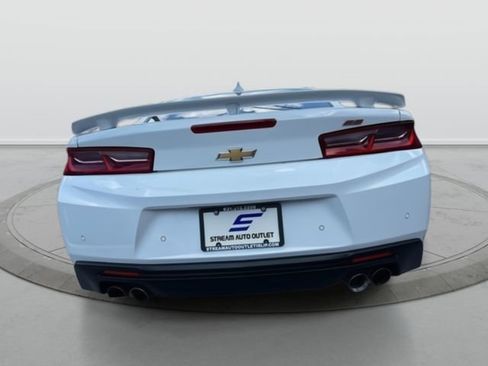 Used 2018 Chevrolet Camaro SS image 6