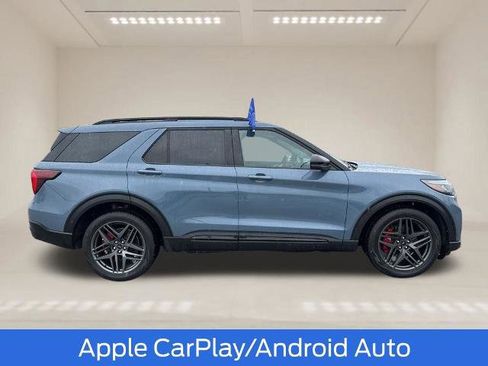 Certified 2025 Ford Explorer ST AWD/4WD image 10