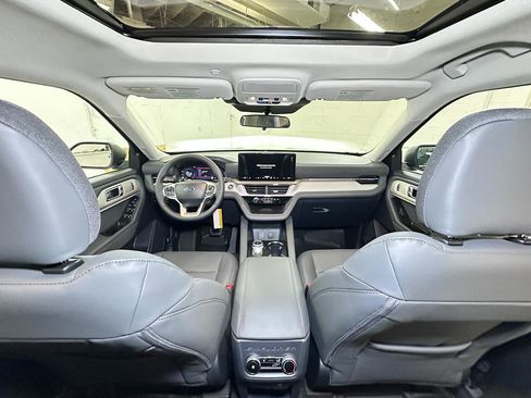 Used 2026 Ford Explorer Active w/ Active Comfort Package AWD/4WD image 27