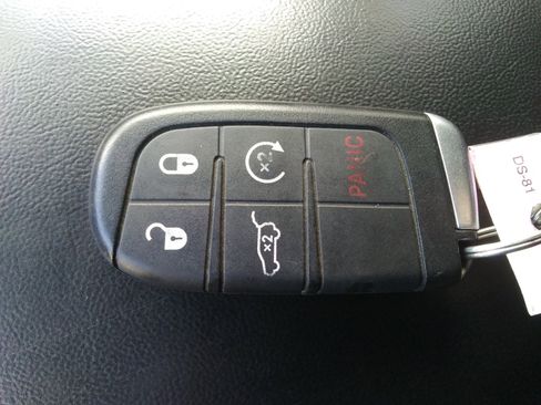 Used 2016 Jeep Grand Cherokee Laredo w/ Quick Order Package 23E image 27