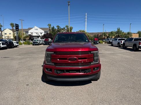 Used 2019 Ford F350 Lariat w/ Lariat Value Package AWD/4WD image 2