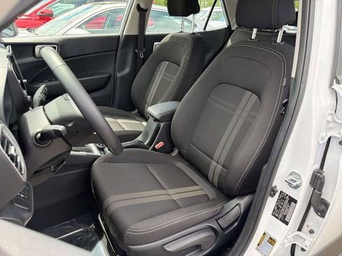 Certified 2023 Hyundai Venue SEL w/ Cargo Package FWD image 15